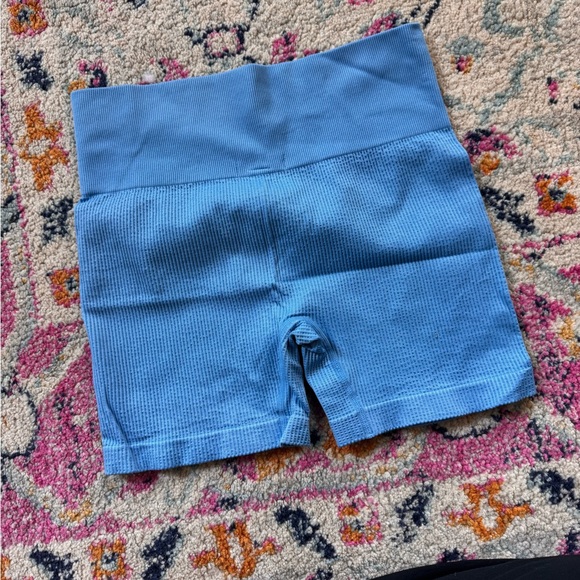 Colsie Light Blue Seamless Ribbed Bike Shorts - Picture 5 of 5